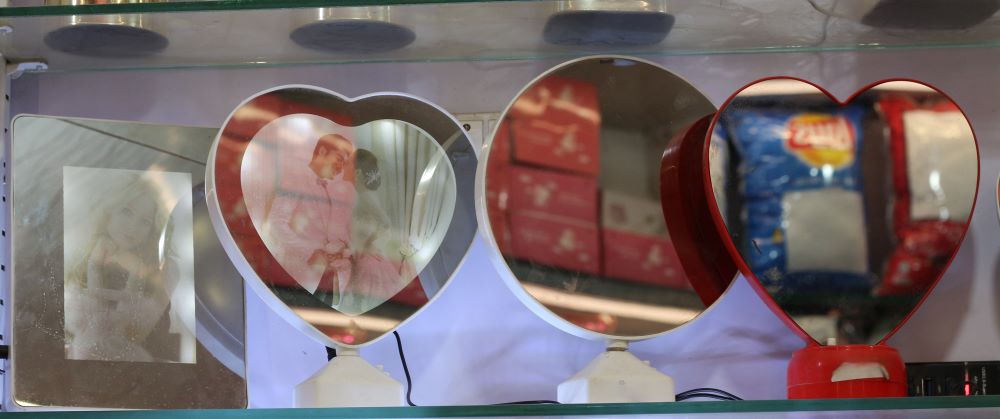 Magic Mirror Photo Frame - Image 2